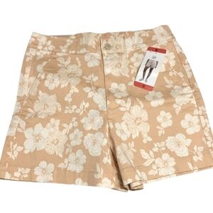 NWT Jachs Girlfriend Womens Stretch Satin Chino Shorts Tan M
